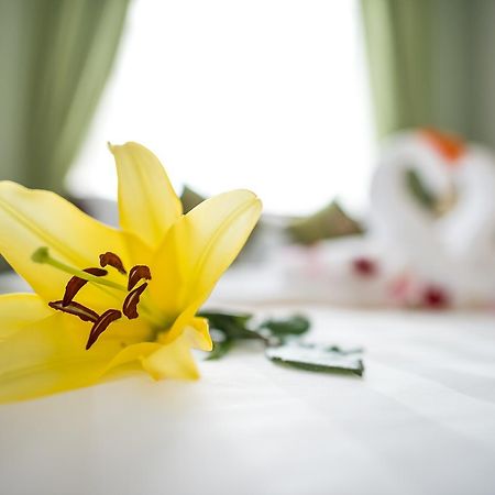 Nks Hotel Phnom Penh Luaran gambar