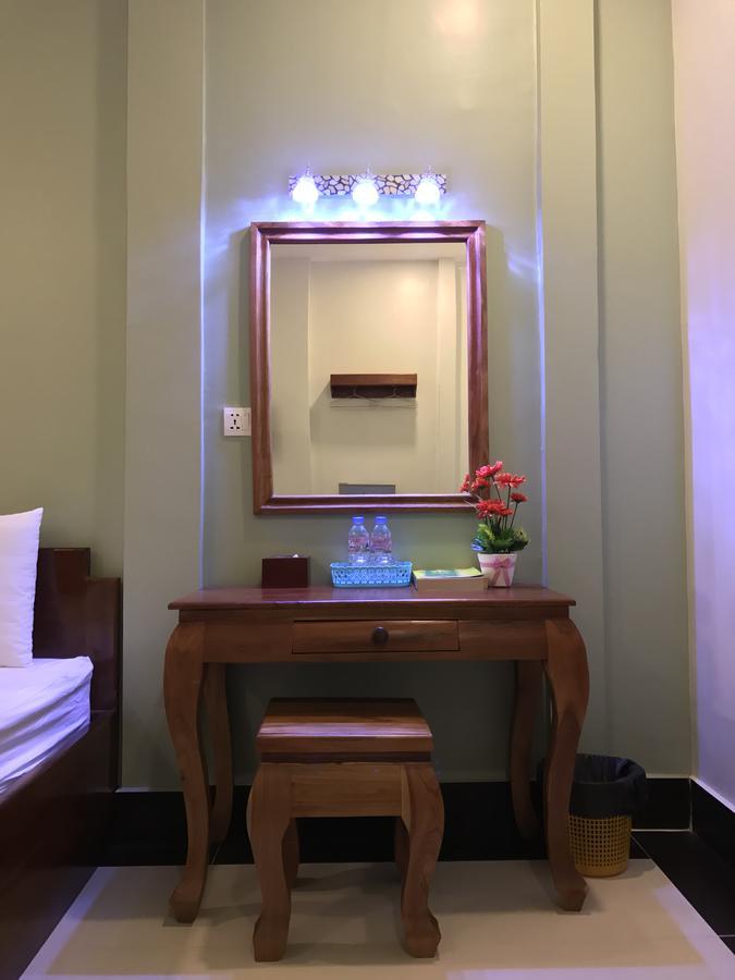 Nks Hotel Phnom Penh Luaran gambar